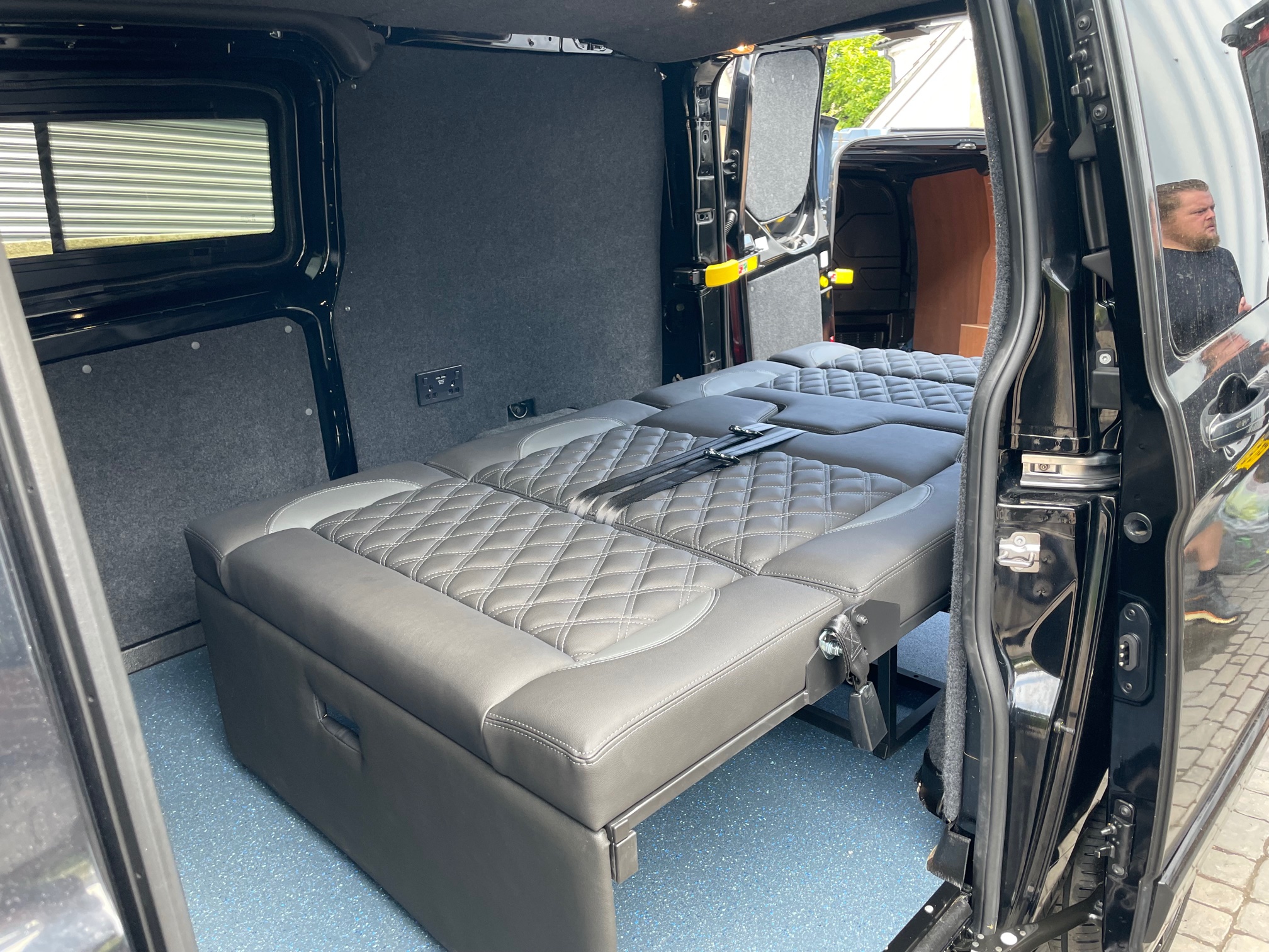 Online Van Car and Bus